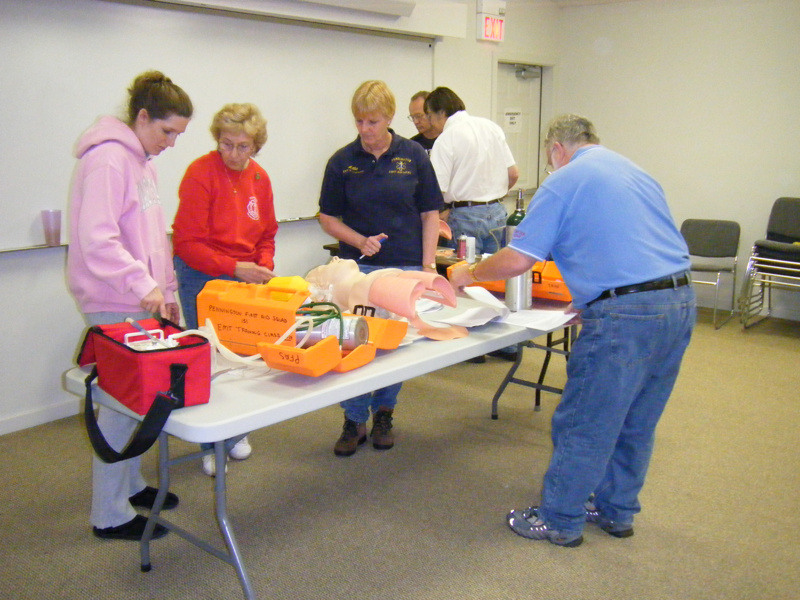 2008_fall_emt_class/images_large/2008_05030019.jpg