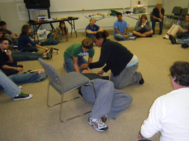 2008_fall_emt_class/images_large/2008_0503julytosept20080191.jpg