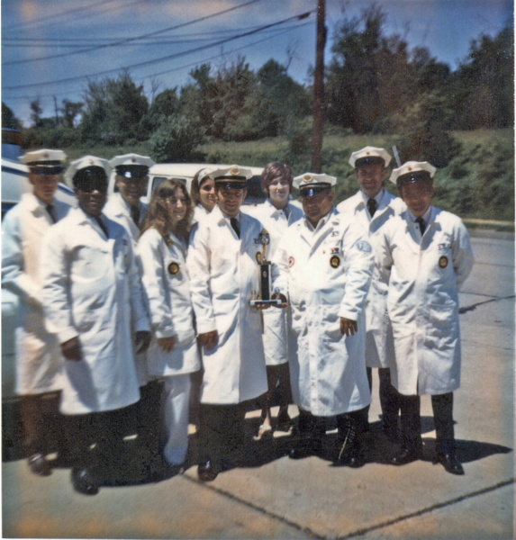 historic_photos/images_large/1975_uniforms.jpg