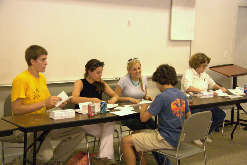 historic_photos/images_large/2005-6-24_fund_drive_2.jpg