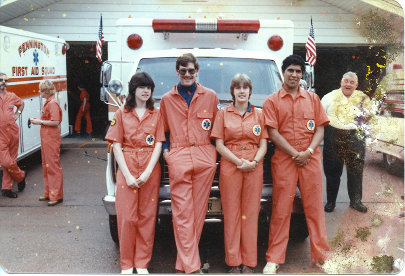 historic_photos/images_large/circa_1984_uniforms_ambulances_2.jpg