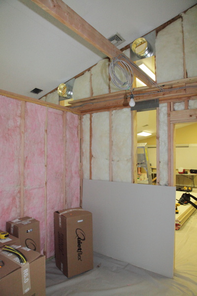 sleeping_quarters_construction/images_large/2013-05-30_2.jpg